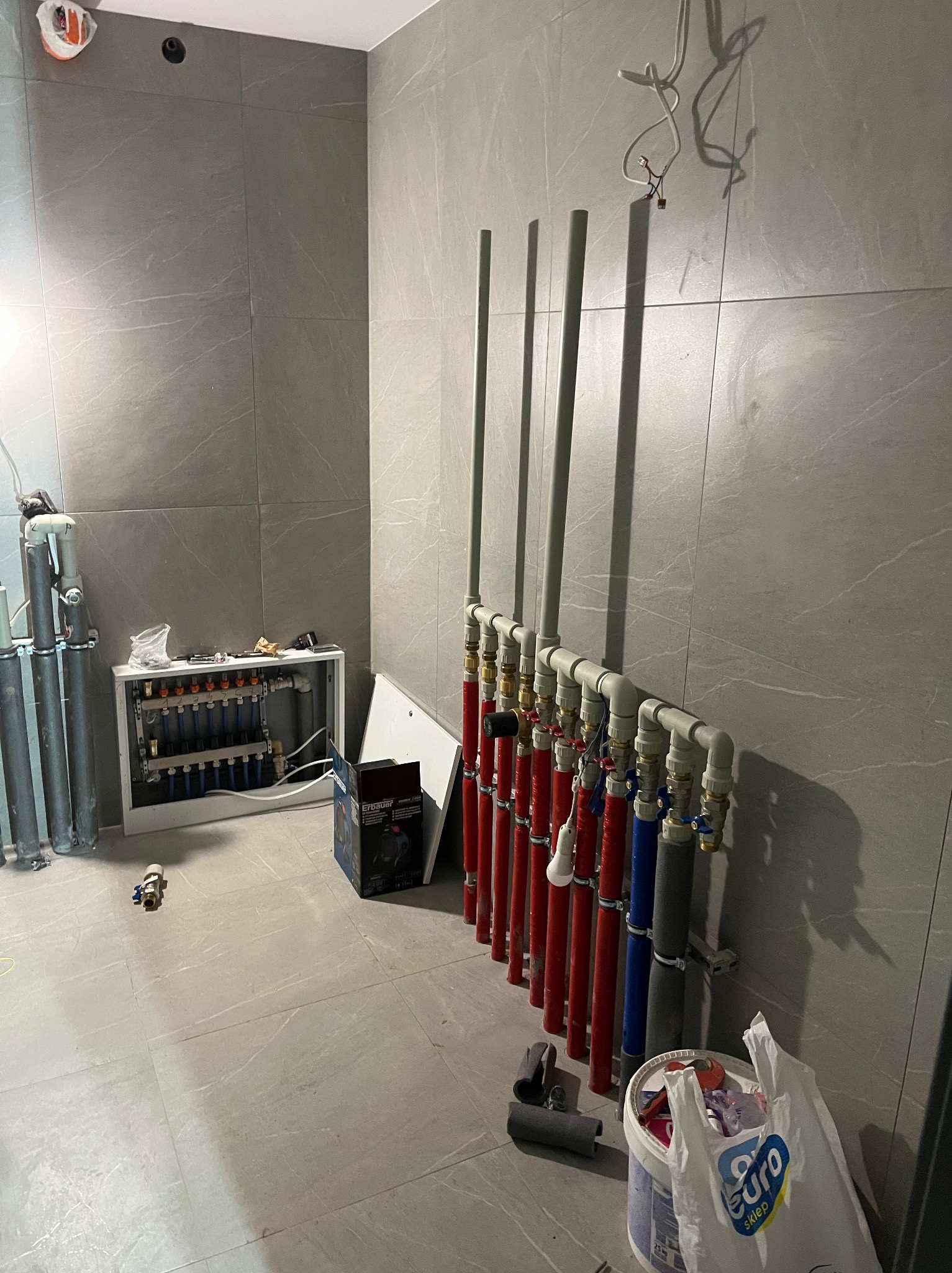 Cwu cyrkulacja i zimna woda