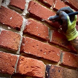 Profesjonalne Fugowanie Klinkieru - Fuga & Detal - Zdjęcie przed mówi wszystko. Reszta to dopilnowany detal i pewna ręka.