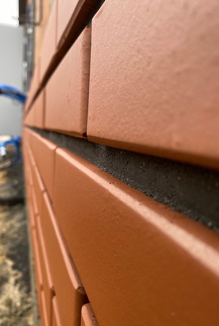 Detal Bez przypadku. Pełna kontrola, pewna ręka, czysty detal.