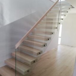 Zakład stolarski Wiesław Mamrot - Schody Kręcone Radosław