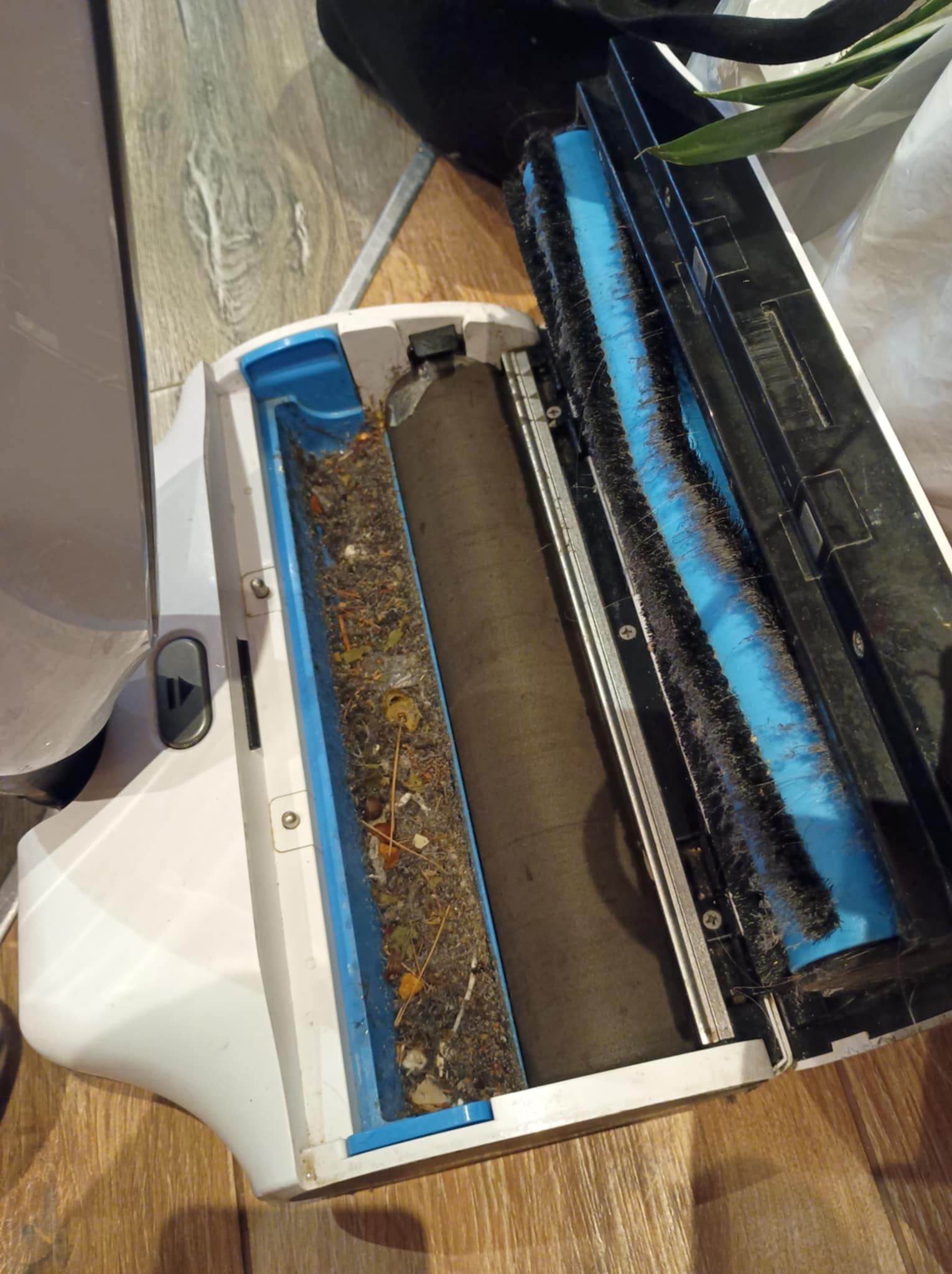 Mop ktory zbiera wszystko z podłogi