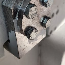 po czyszczeniu suchym lodem