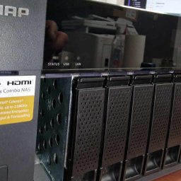 Odzyskiwanie danych z serwerów NAS Qnap i Synology -  Centrum Odzyskiwania Danych Mega Serwis Warszawa, ul. Opaczewska 43/8