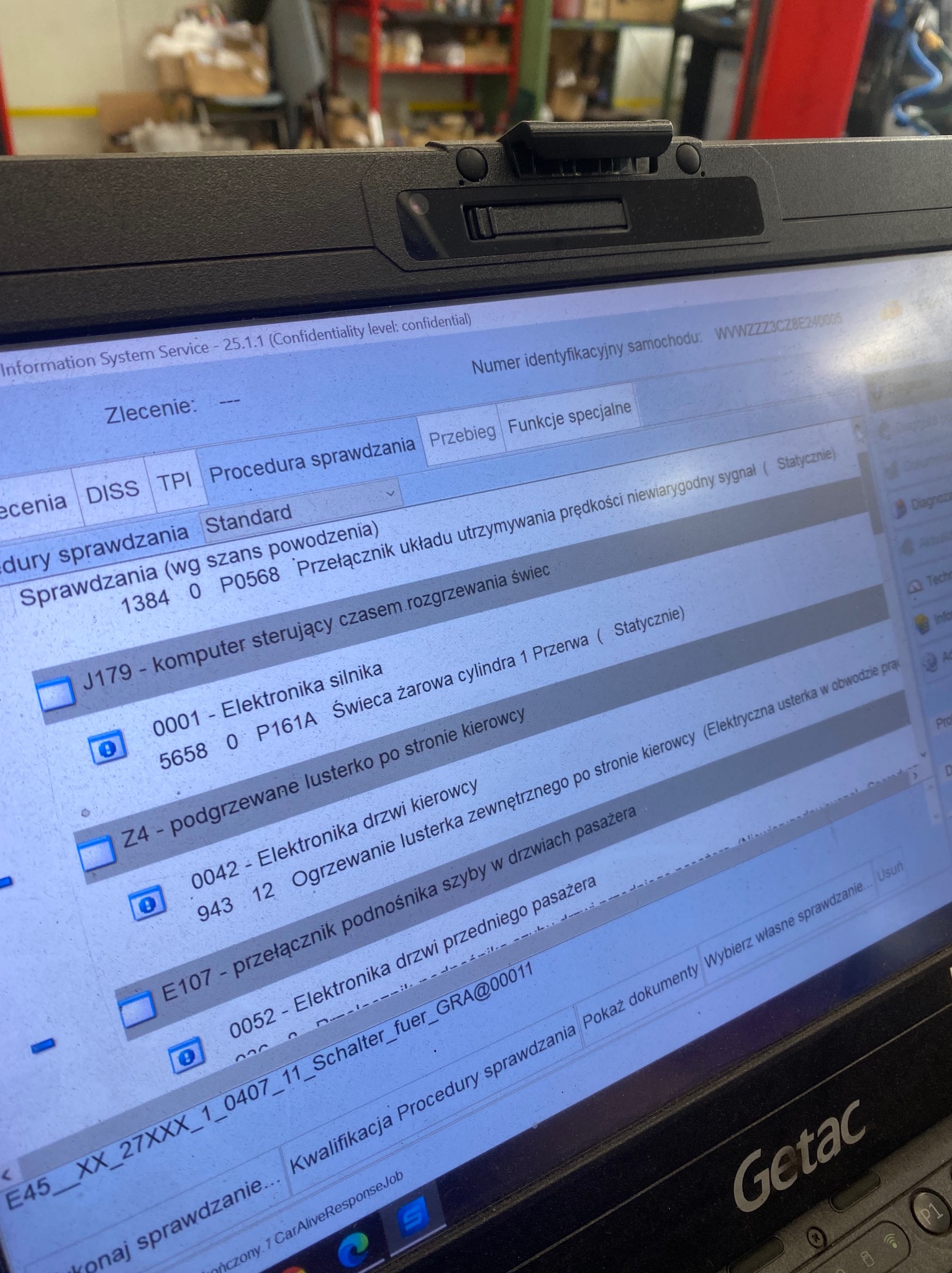 Przykładowe zdjęcie odczytanych błędów klienta.