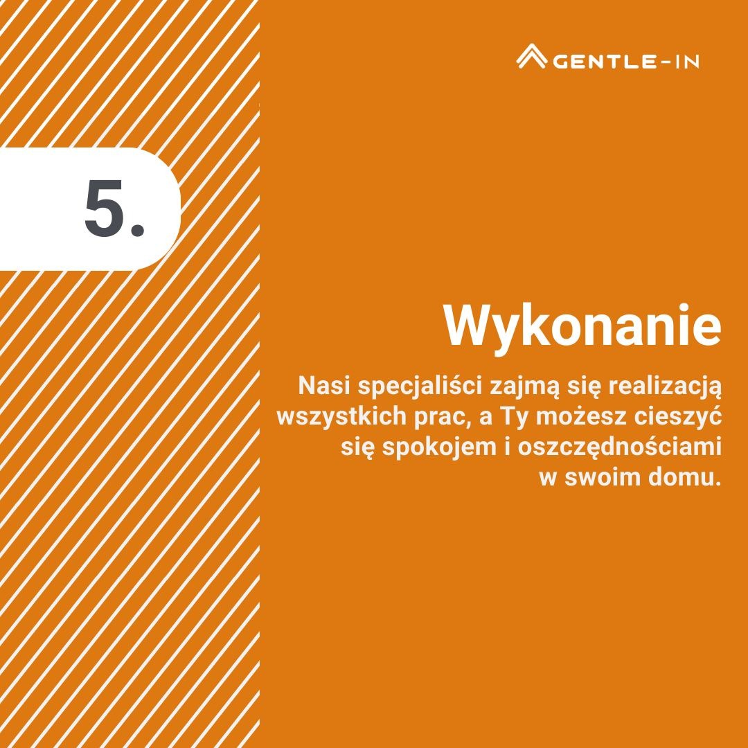 Pomarańczowa grafika z tekstem 'Wykonanie' i informacją o realizacji prac przez specjalistów, zapewniającą spokój i oszczędności w domu. Logo firmy w prawym górnym rogu.