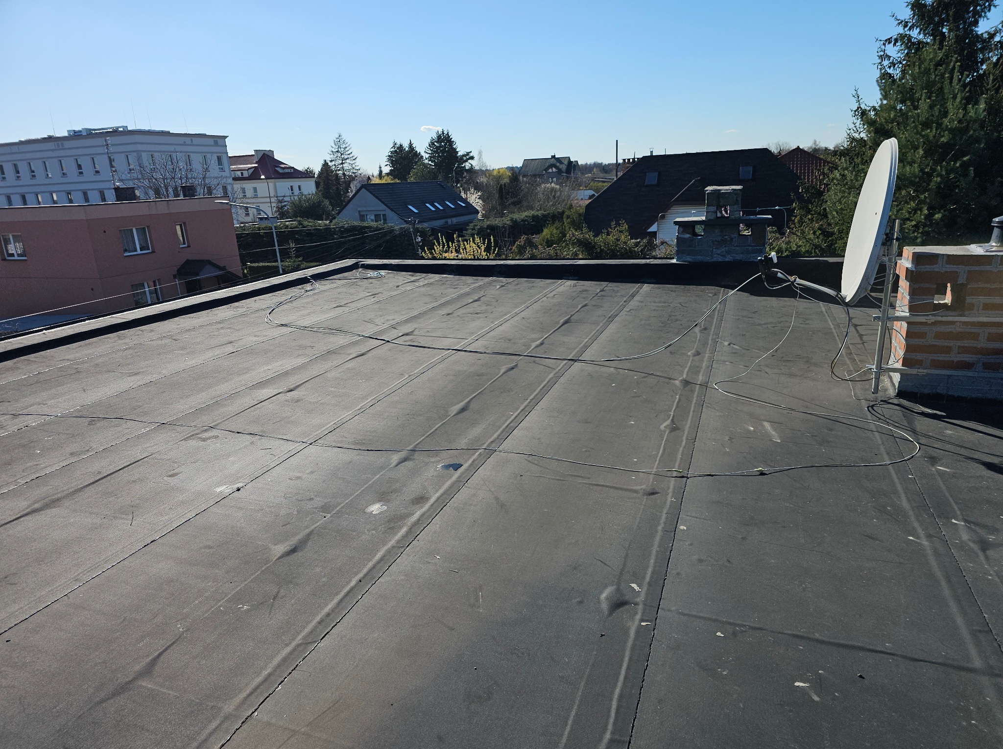 Docieplenie i uszczelnienie dachu membraną EPDM