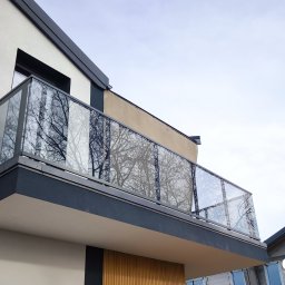 Glasco Sp. z o.o. - Balustrady szklane Strzyż&oacute;w