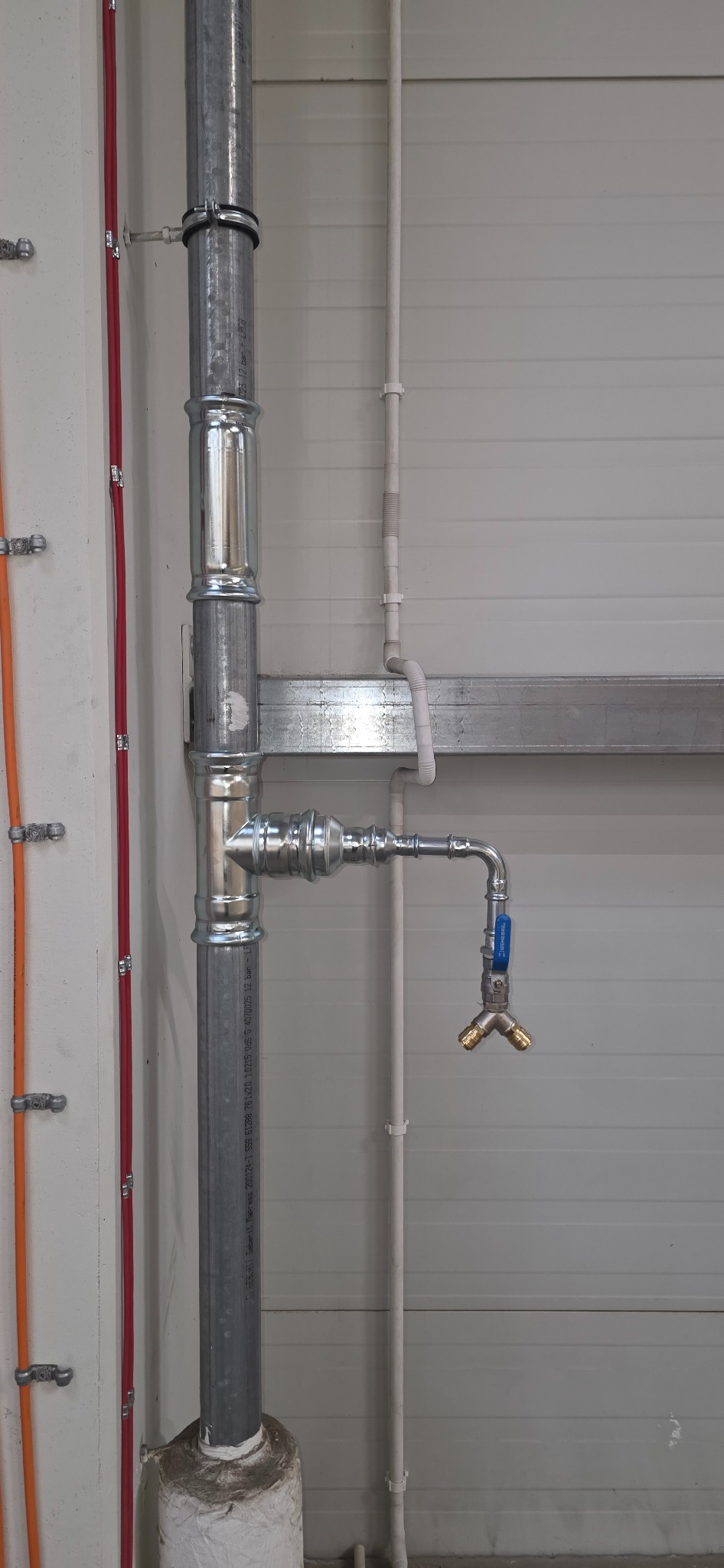 Przeróbka instalacji sprężonego powietrza, dodatkowy ponkt poboru powietrza.