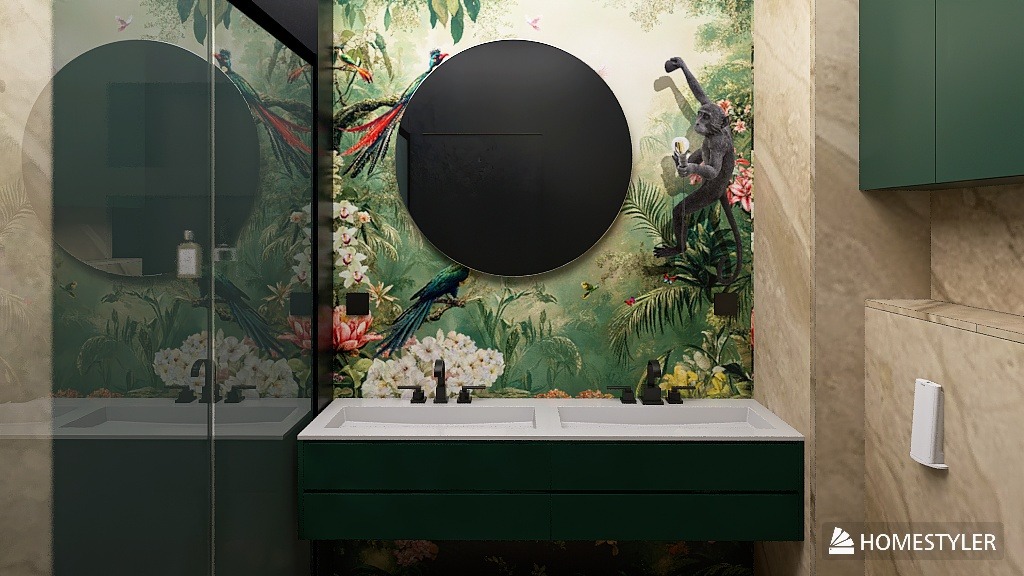 Egzotyczna łazienka z podwójną umywalką, okrągłym lustrem i tapetą w tropikalny wzór z motywem małpy i ptaków. Zielone szafki i marmurowe ściany.