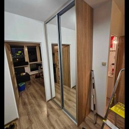 SŁAWTRANS SPÓŁKA Z OGRANICZONĄ ODPOWIEDZIALNOŚCIĄ - Mała szafa na wymiar