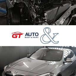 GT AUTO BODY & PAINT - Zdjęcie 'przed i po' prezentujące srebrne BMW serii 1: górna część ukazuje uszkodzony przód, dolna część pokazuje auto po naprawie blacharsko-lakierniczej.