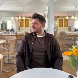 Piotr Warulik - Szafy Przesuwne z Lustrem Tychy