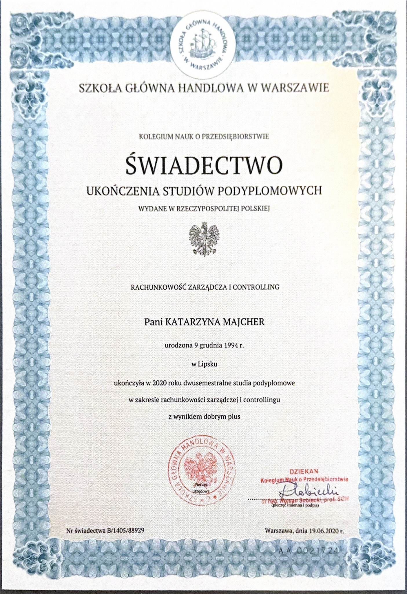 Skan świadectwa ukończenia studiów podyplomowych z rachunkowości zarządczej i controllingu, wydanego przez Szkołę Główną Handlową w Warszawie.
