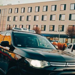 Potrzebujesz taxi w Bolesławcu? KokosTaxi.pl to szybki dojazd i niskie ceny. Tania taryfa czeka! Kontakt: 570 111 811.