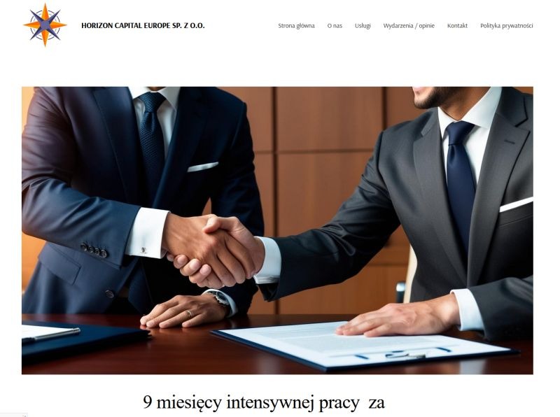 Strona internetowa firmy Horizon Capital Europe z uściskiem dłoni dwóch mężczyzn w garniturach, symbolizującym partnerstwo i podpisanie umowy.