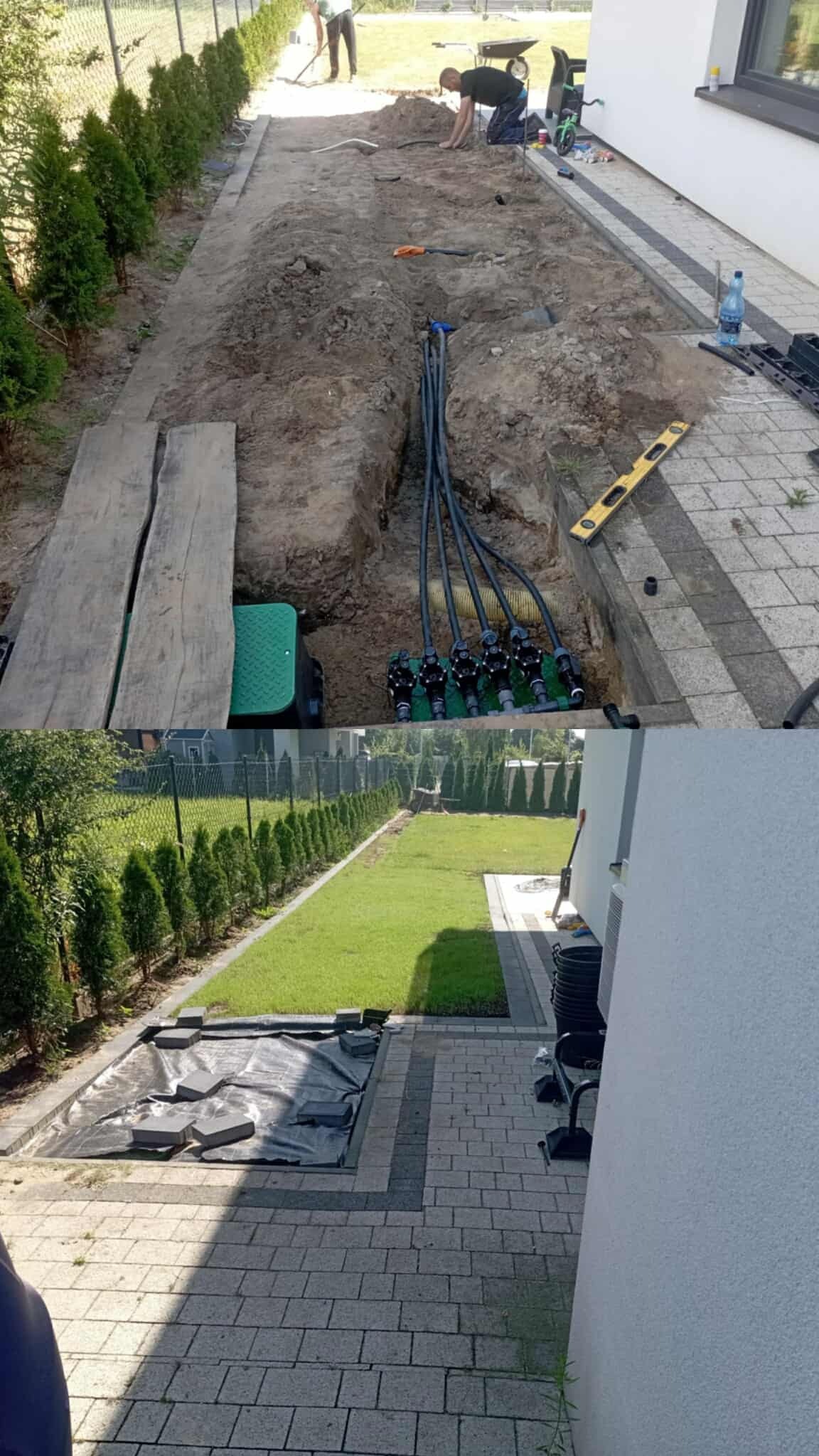 Montaż systemu nawadniania w ogrodzie: wykop z rurami i zraszaczami, widok na trawnik i kostkę brukową. Prace ziemne w toku, widoczni pracownicy.