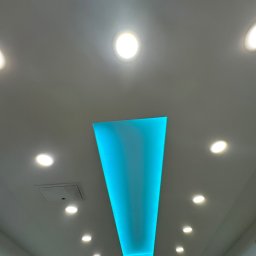 Sufit podwieszany dwu poziomowy 