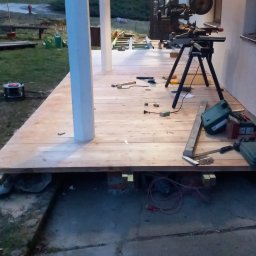 Budowa tarasu, modrzew