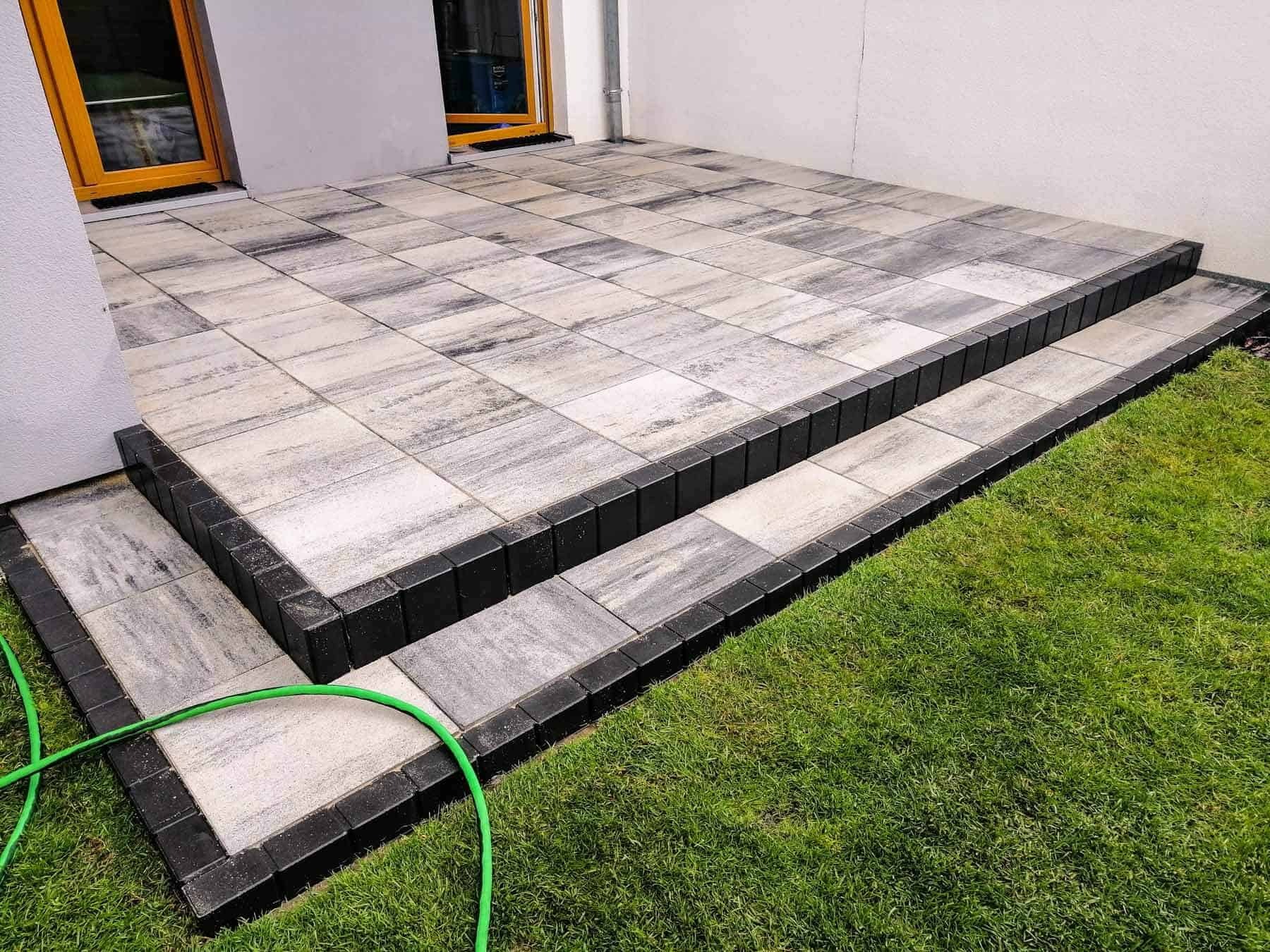 Taras, kostka brukowa