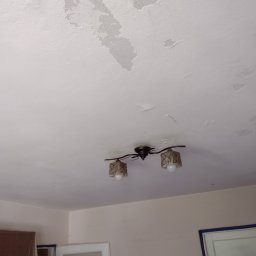 Zrywanie starej farby i przygotowanie pod gładź