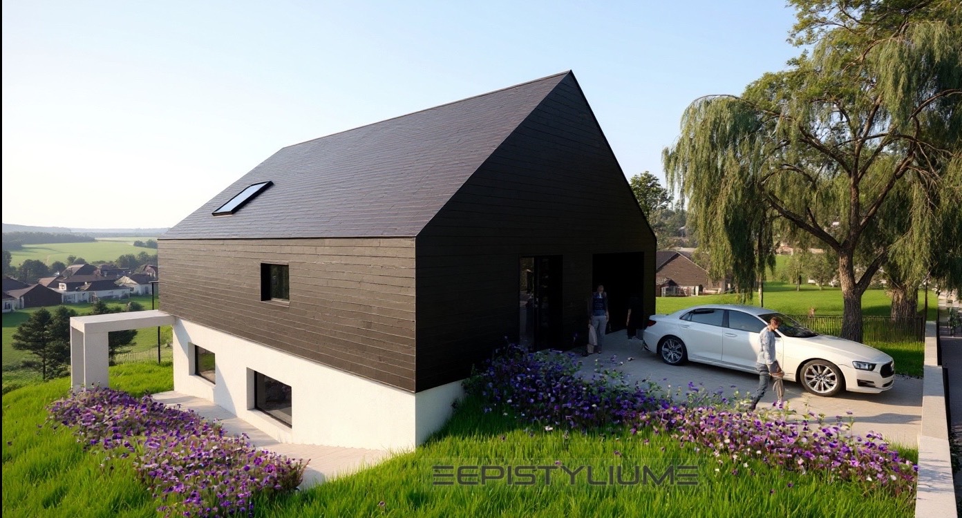 Nowoczesny dom z ciemną elewacją i stromym dachem, otoczony zielenią i fioletowymi kwiatami. Biały samochód zaparkowany obok, widoczna osoba w tle.