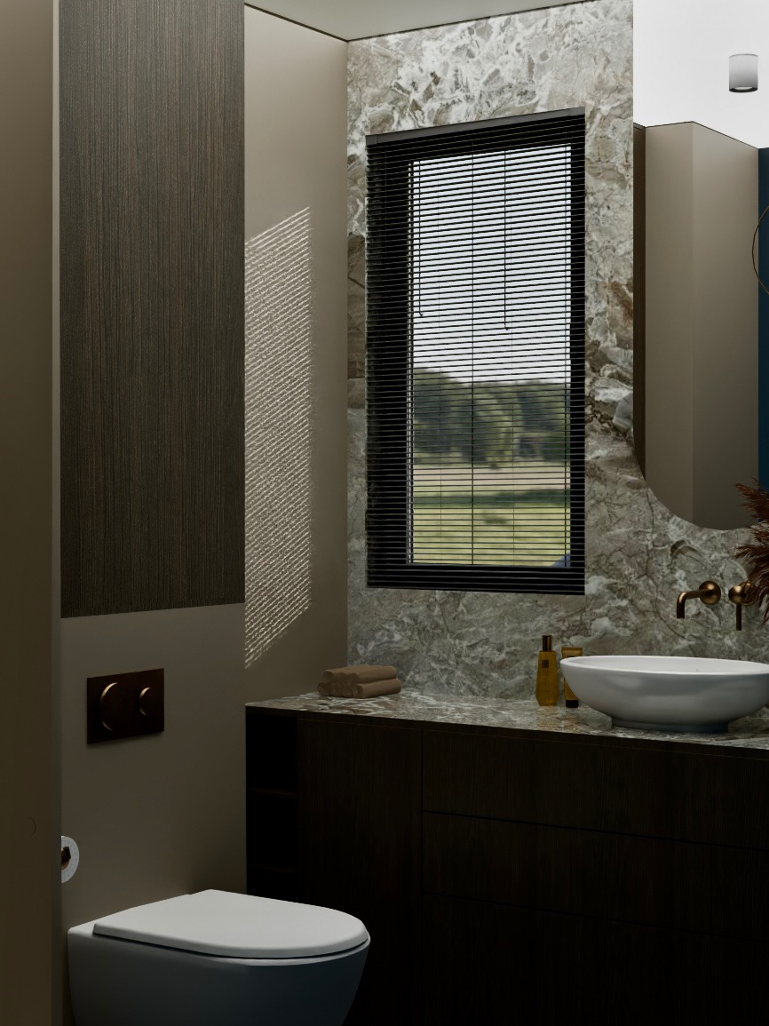 Nowoczesna łazienka z marmurową ścianą, umywalką nablatową i żaluzjami okiennymi. Ciemne drewno szafek i subtelne oświetlenie tworzą elegancki klimat.