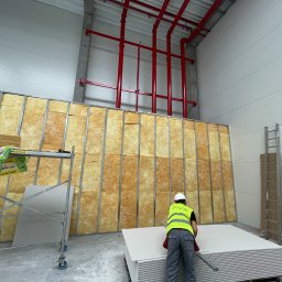 Hala Lubon 
Scianka 15 cm. welna 10