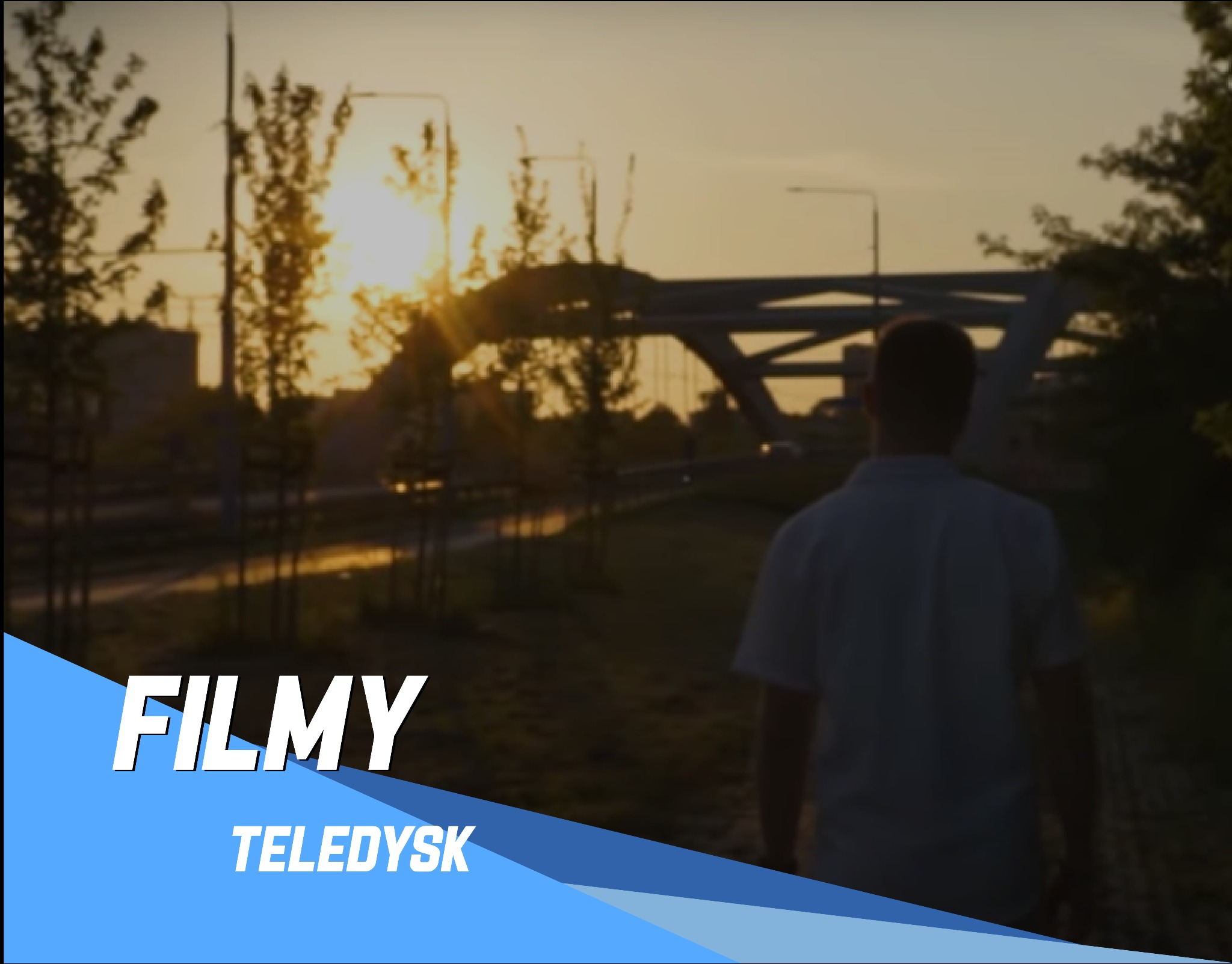 Teledysk w pół do północy.