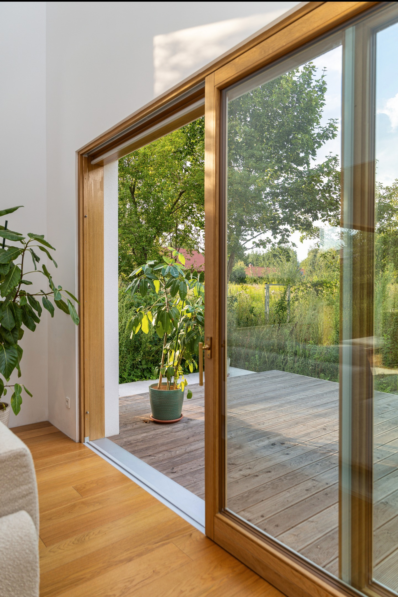 Okno tarasowe, przesuwne, dębowe.