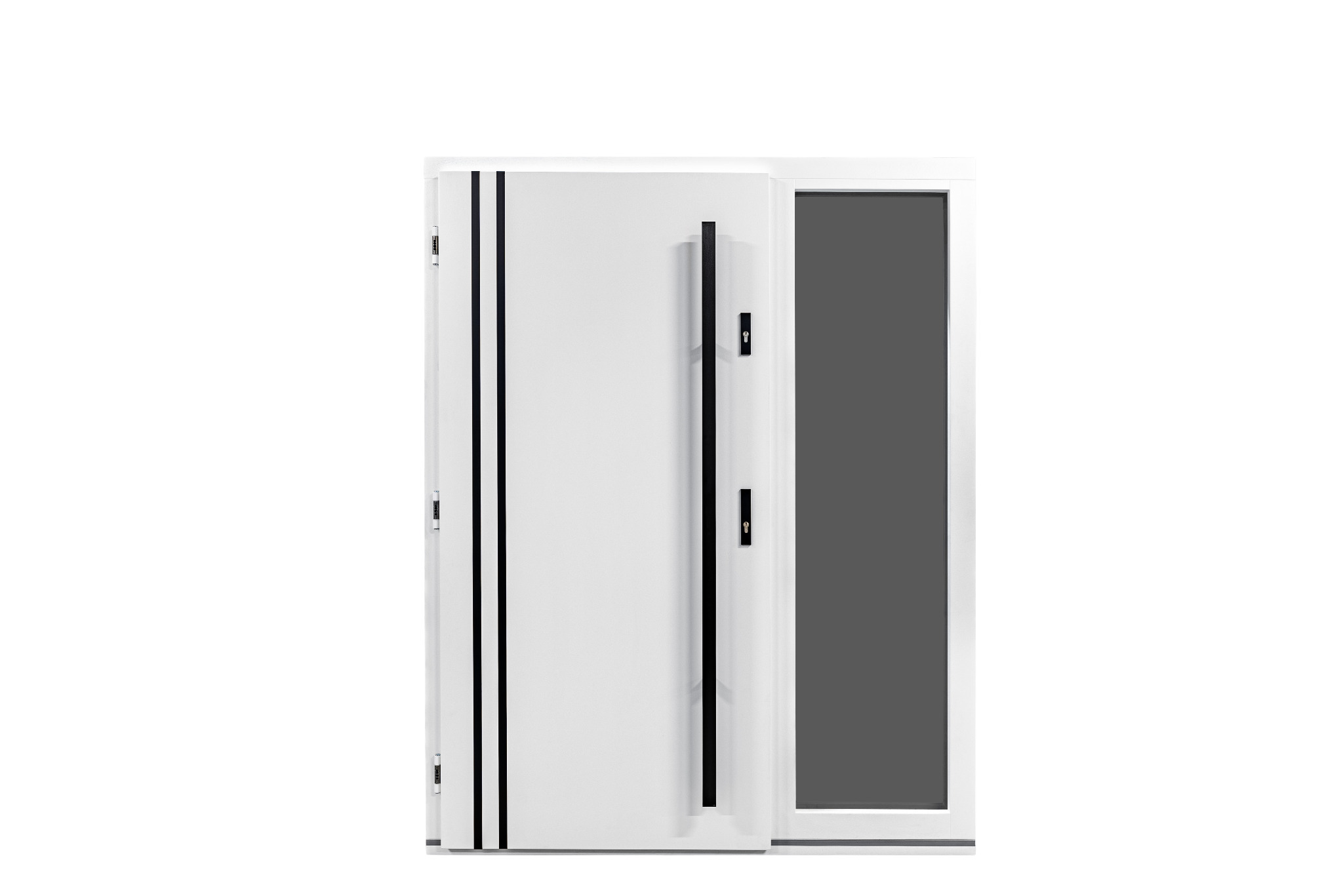 Nowoczesne, białe drzwi wejściowe z czarnymi akcentami i przeszkleniem bocznym, prezentowane na jasnym tle. Minimalistyczny design z długim, pionowym uchwytem.