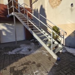 Realizacja schodów zewnętrzych