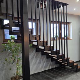 Realizacja zamówienia schodów wraz z balustradą pod indywidualny projekt klienta