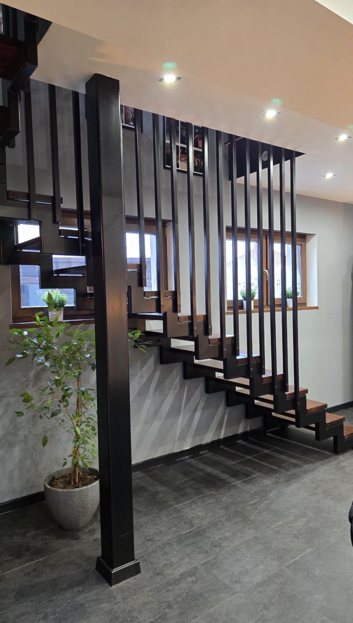 Realizacja zamówienia schodów wraz z balustradą pod indywidualny projekt klienta