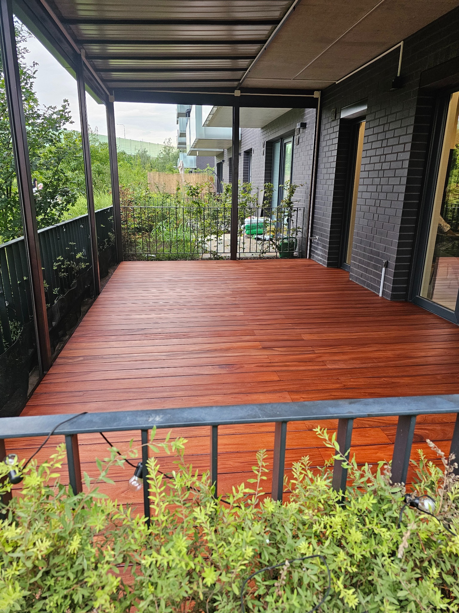 Realizacja projektu - taras mahogany