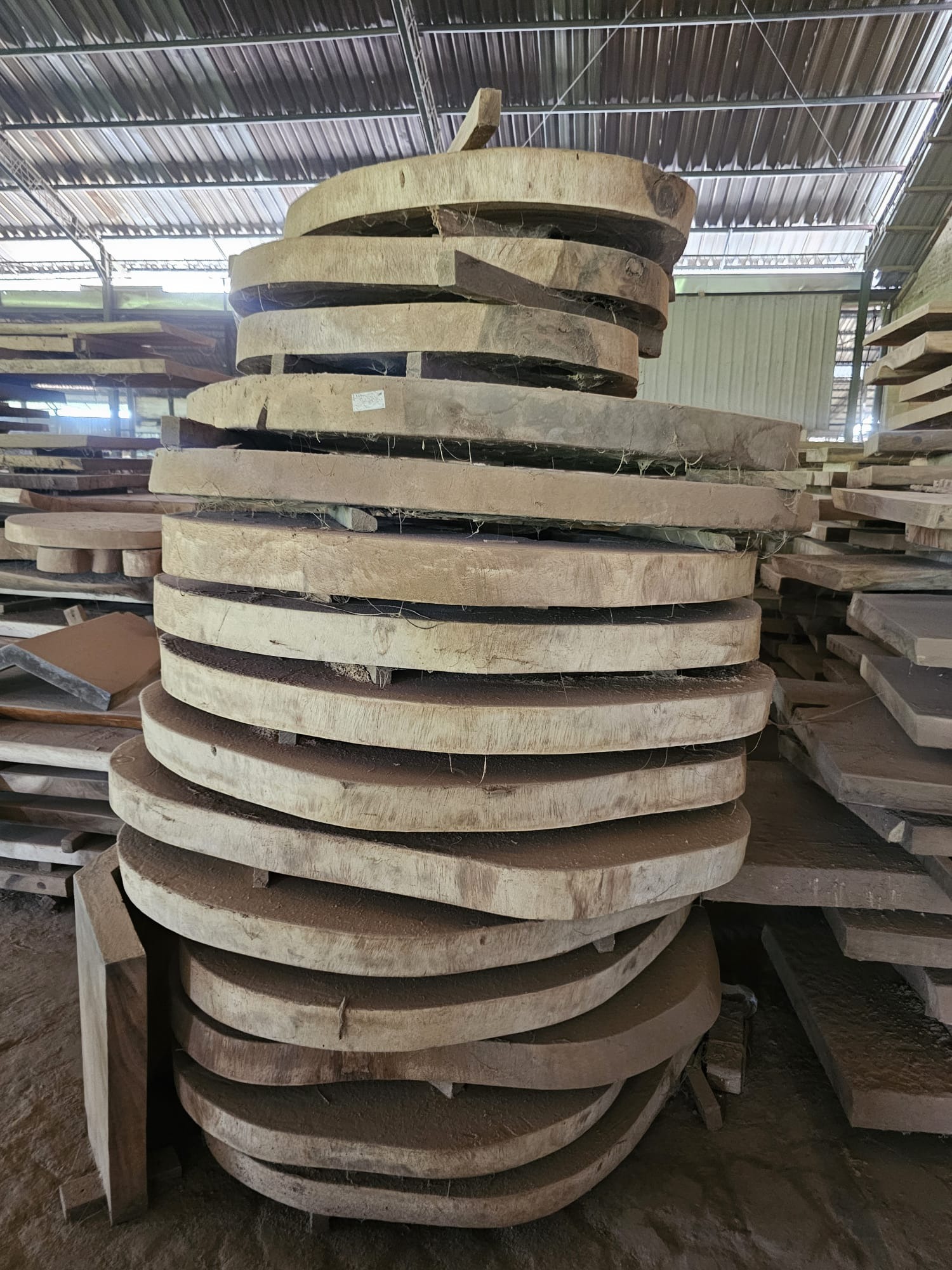 Stany magazynowe - plastry na stoliki