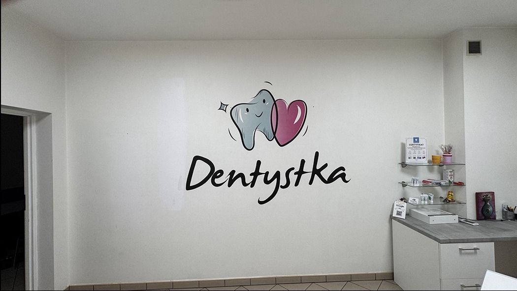 Druk na ścianie w gabinecie stomatologicznym 240x140 cm