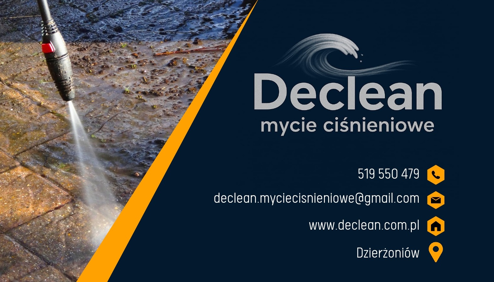 Dysza myjki ciśnieniowej czyści kostkę brukową, widoczny efekt czyszczenia. W tle logo firmy DeClean i dane kontaktowe na granatowym tle.