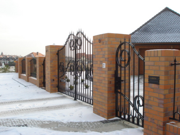 Ogrodzenia z cegły klinkierowej