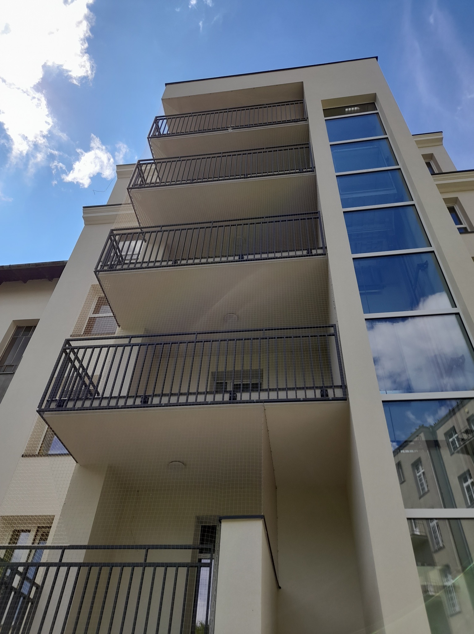 Balustrady stalowe ocynkowane, kolor RAL 7026 Mat