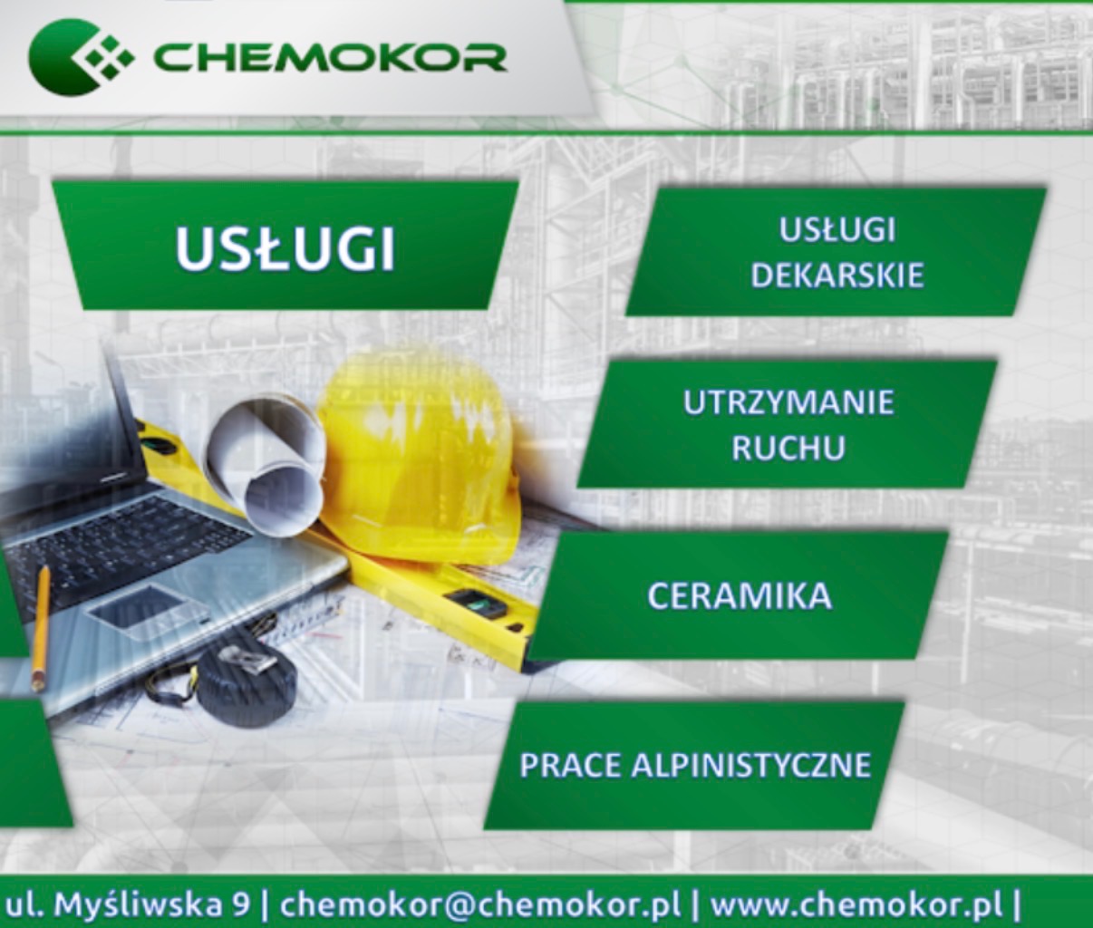 Grafika reklamowa firmy Chemokor prezentująca usługi: dekarskie, utrzymanie ruchu, ceramika, prace alpinistyczne. Widoczny kask, laptop, poziomica i plany.