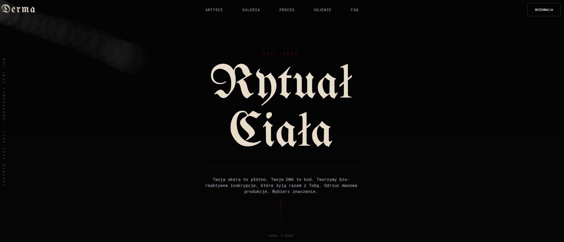 Minimalistyczny design strony internetowej z gotyckim fontem 'Rytuał Ciała' na ciemnym tle. Widoczne menu nawigacyjne i subtelne elementy graficzne.