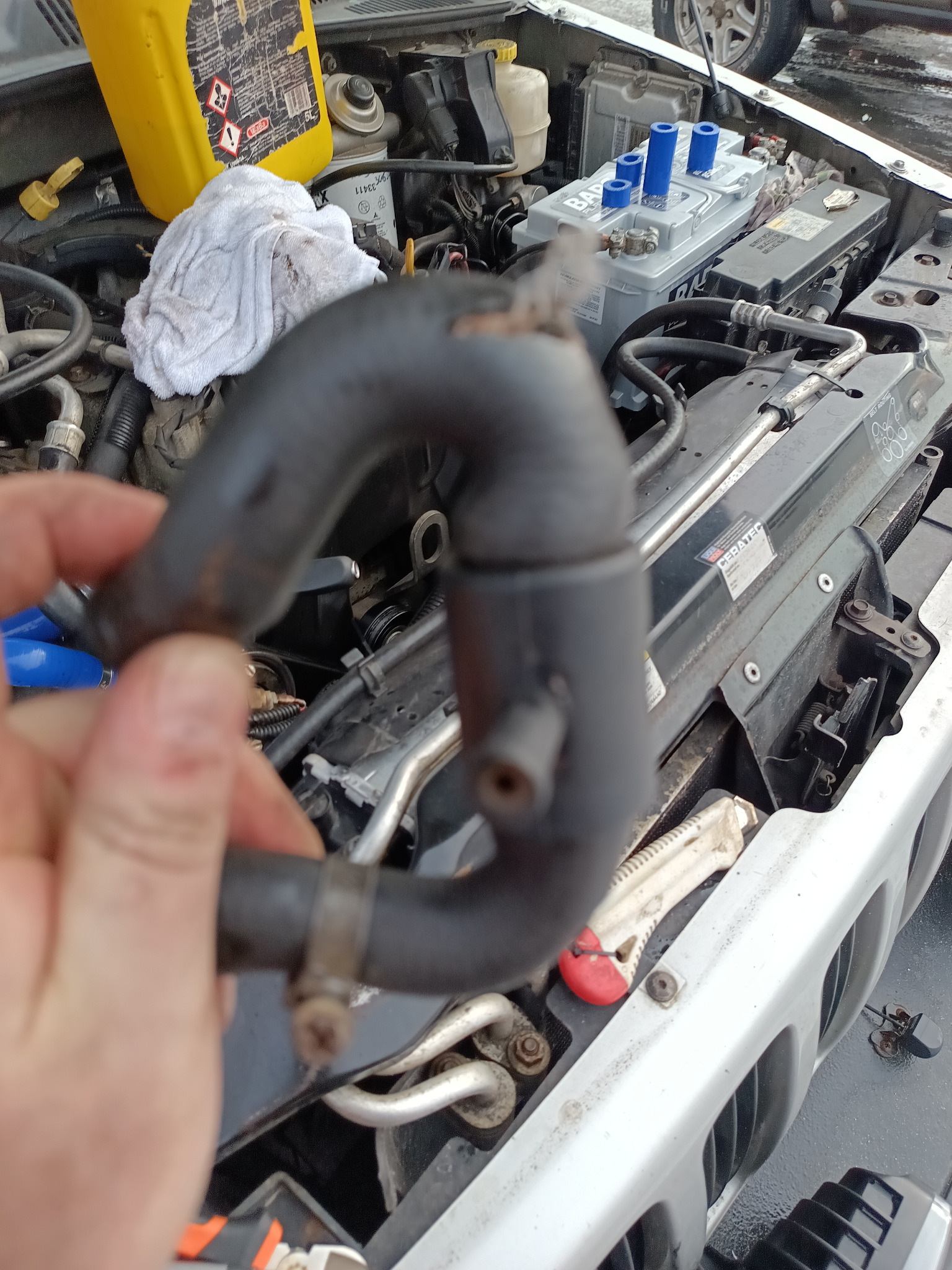 Poranna awaria w drodze do pracy stałej klienki, wąż nie osiągalny trzeba było sobie poradzić.