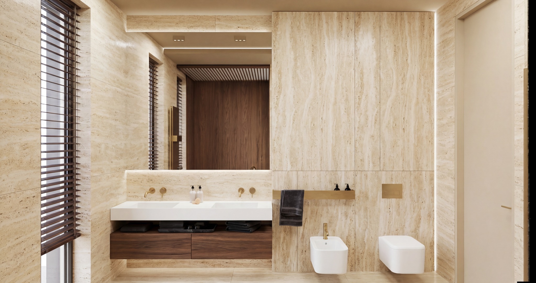 Elegancka łazienka w beżowych odcieniach trawertynu z drewnianymi akcentami. Umywalka z szafką, bidet i toaleta podwieszana. Lustro z podświetleniem LED.