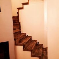 Schody dębowe opalane