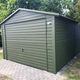 Garaż w kolorze zgniła zieleń