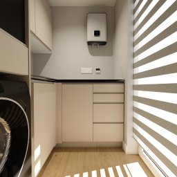 Chicc Interiors - Nowoczesna pralnia w beżowej tonacji: pralka, szafki z szufladami, bojler i rolety w paski. Minimalistyczny design z drewnianą podłogą i subtelnym oświetleniem.
