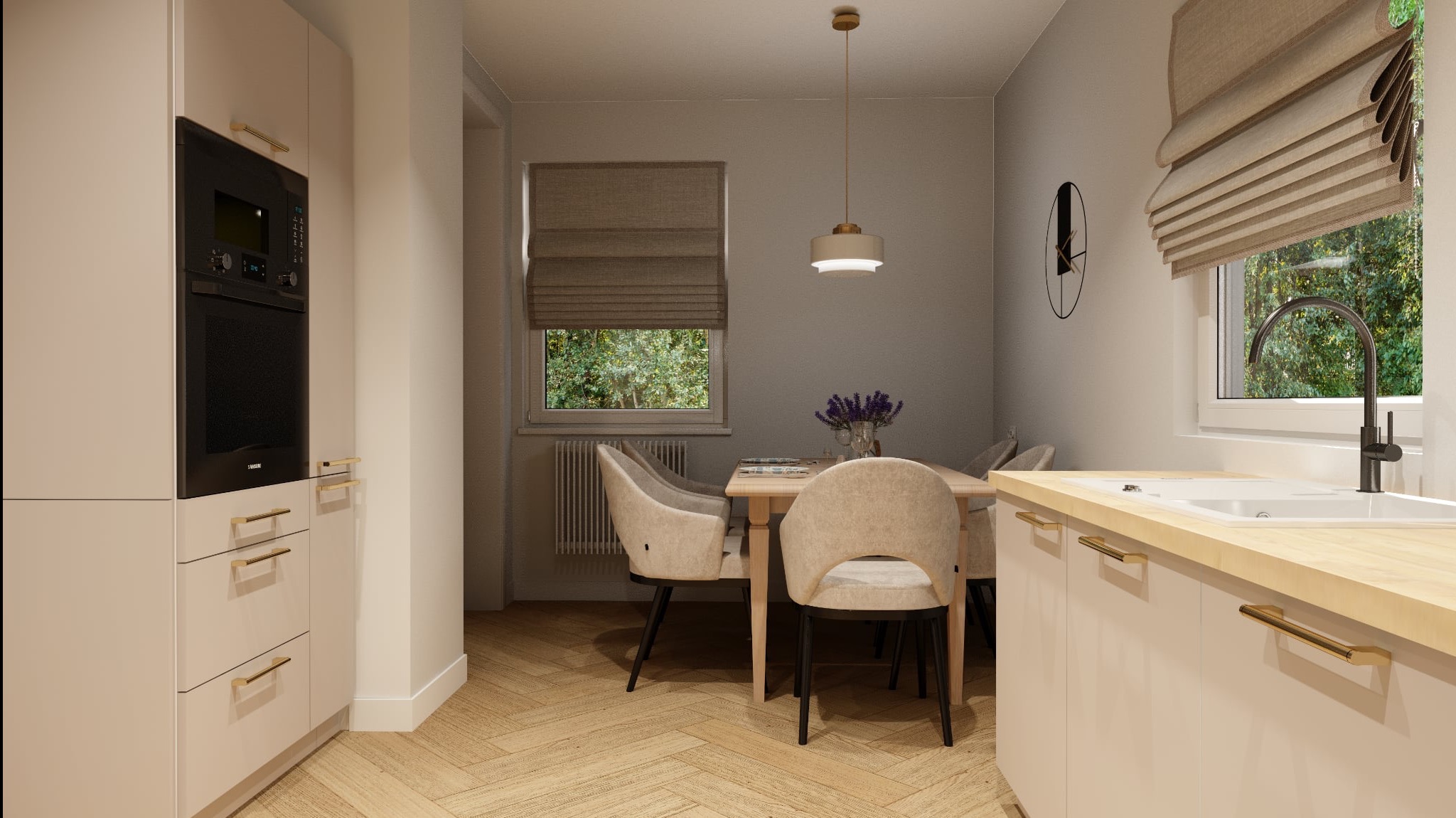 Jasna kuchnia z drewnianym blatem, krzesłami i parkietem w jodełkę. Okno z roletą rzymską, czarny zegar na ścianie. Nowoczesny piekarnik w zabudowie.