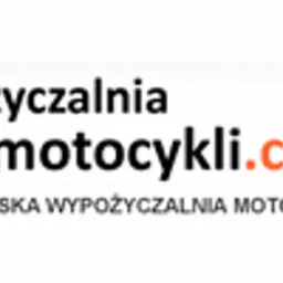 Logo wypożyczalni motocykli z domeną motocykli.com, czarny tekst na białym tle, pomarańczowe '.com'.