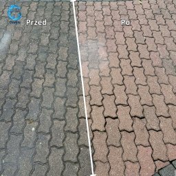 DIWN Nikodem Pańko - Kostka brukowa po czyszczeniu: lewa strona brudna, prawa czysta, efekt 'przed i po' z wyraźną różnicą w kolorze i usuniętymi zabrudzeniami.