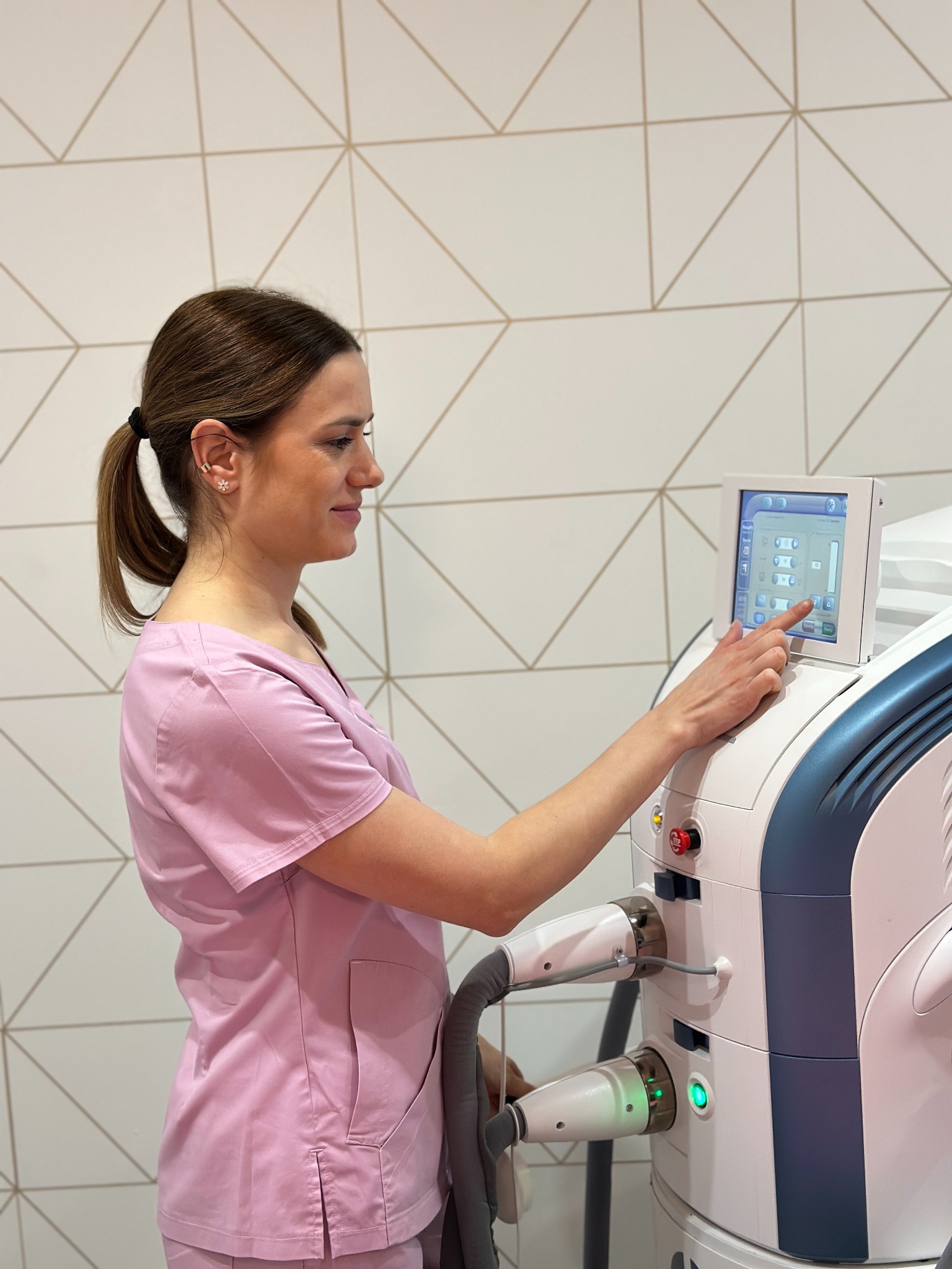 Zabieg laserowego odmładzania skóry - My Body Clinic Kraków, gabinet kosmetyczny Podgórze